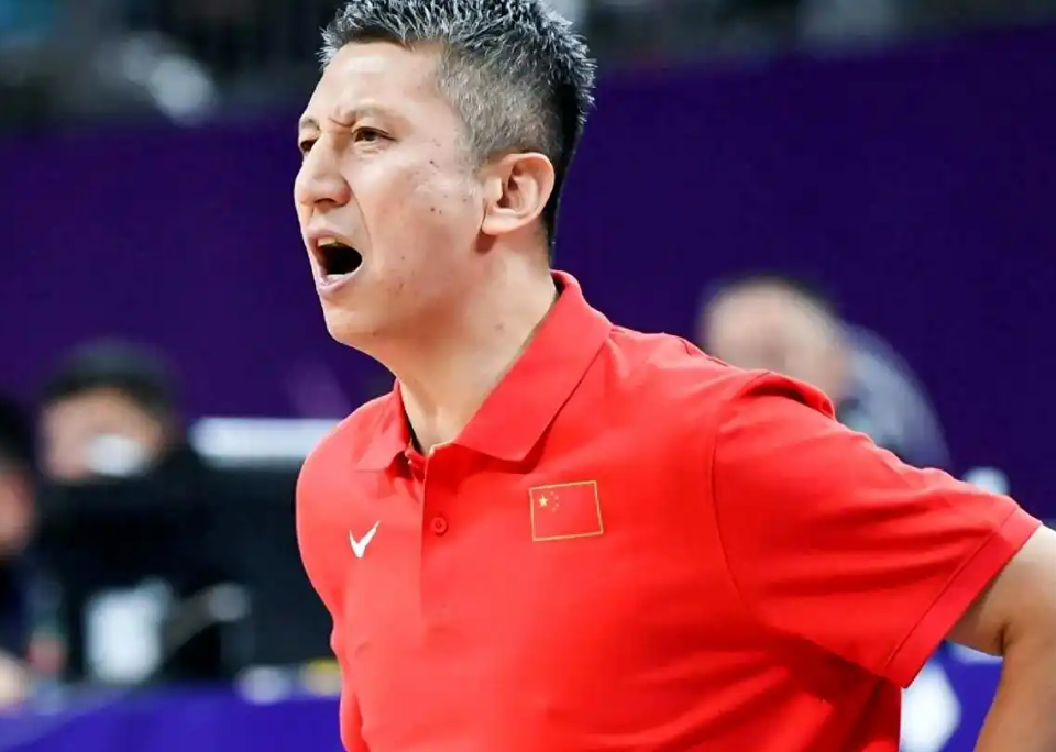 而在赛后张, 并且在决赛 而在赛后张, 并且在决赛