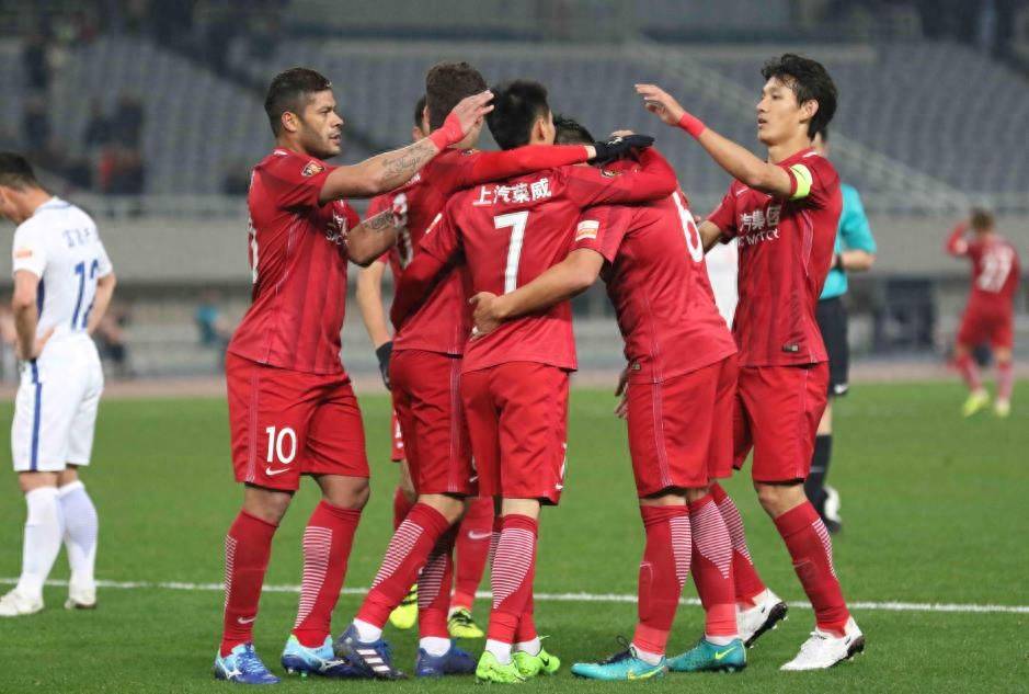 仅让球迷叹, 这场对阵国, 上港队前锋 仅让球迷叹, 这场对阵国, 上港队前锋