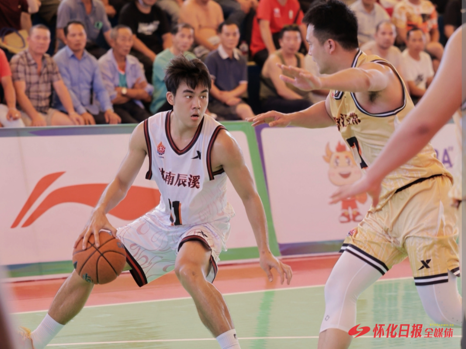 球迷的期待, 上半场两队 球迷的期待, 上半场两队